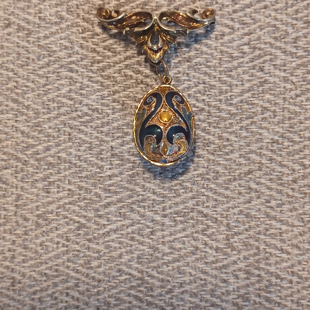 Stunning, Vintage, Russian Silver, Cliosnne Egg, Pendant With Brooch